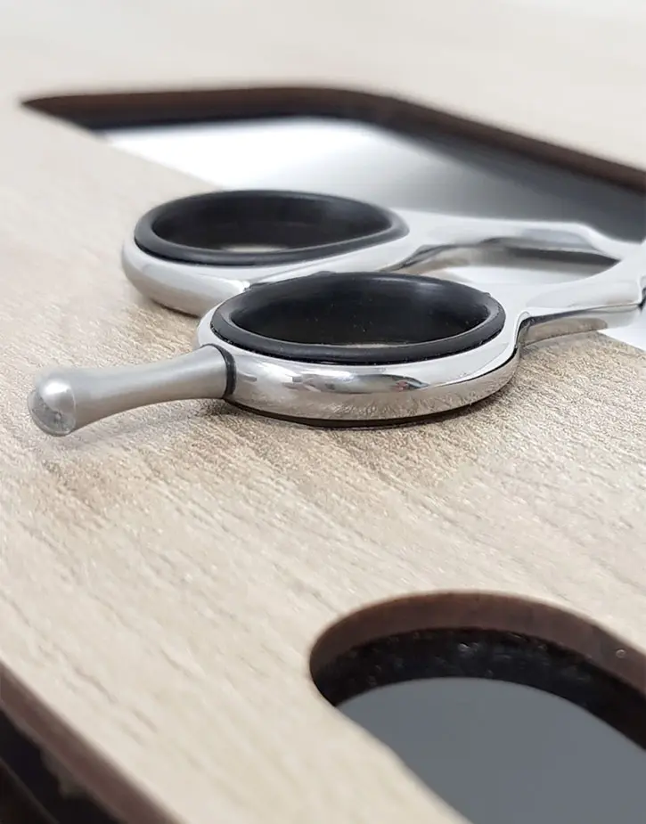 magnetic timber pad for scissors