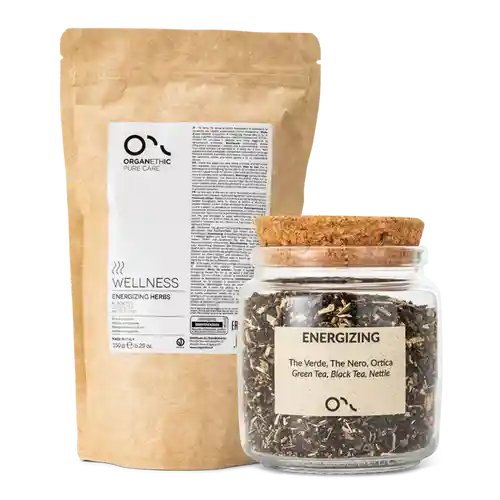Dried energizing herbs for scalp treatment.